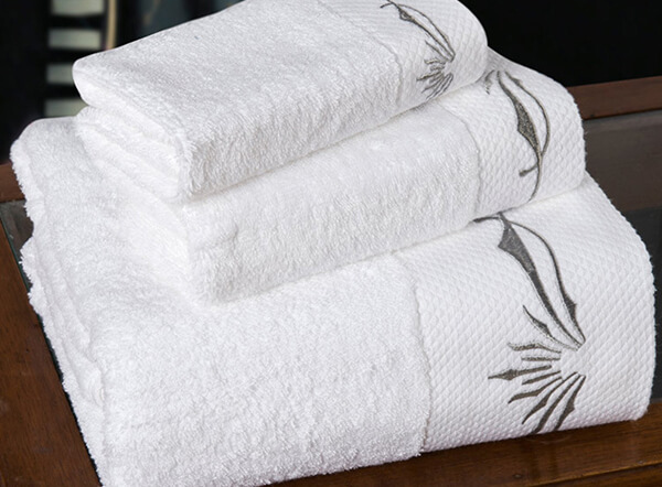 100% cotton 16S white 5 star Hotel towel set with embroidery