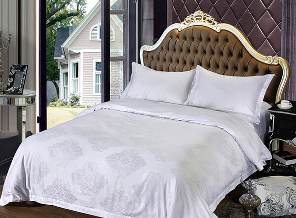100% cotton 250TC jacquard white 3 star hotel bedding