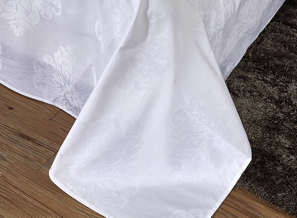 100% cotton 250TC jacquard white 3 star hotel bedding